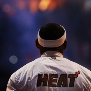 kaiyun官方-巅峰对决，内马尔回归与凯恩的加时之战，内马尔回归对决凯恩，加时巅峰之战